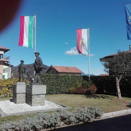 La Casa Di Nuvola Apartman Massino Visconti Kültér fotó